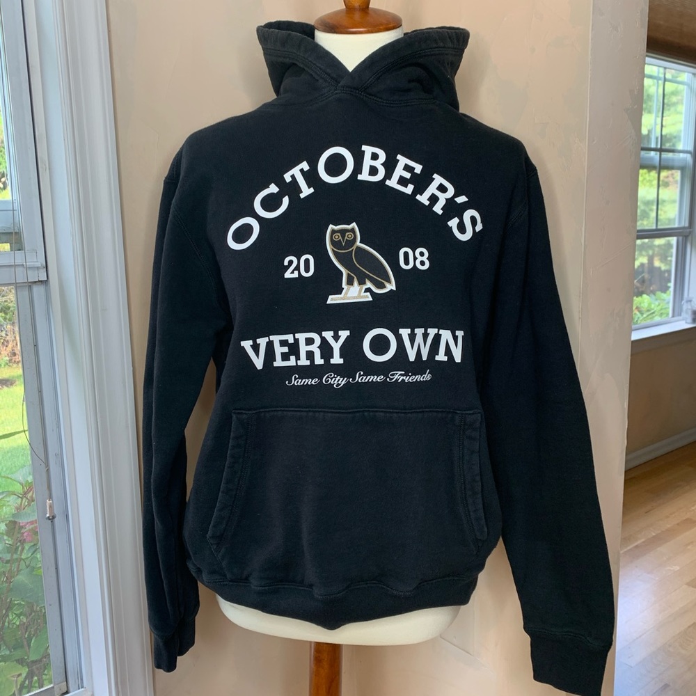 October’s Very Own sweatshirt Sz M